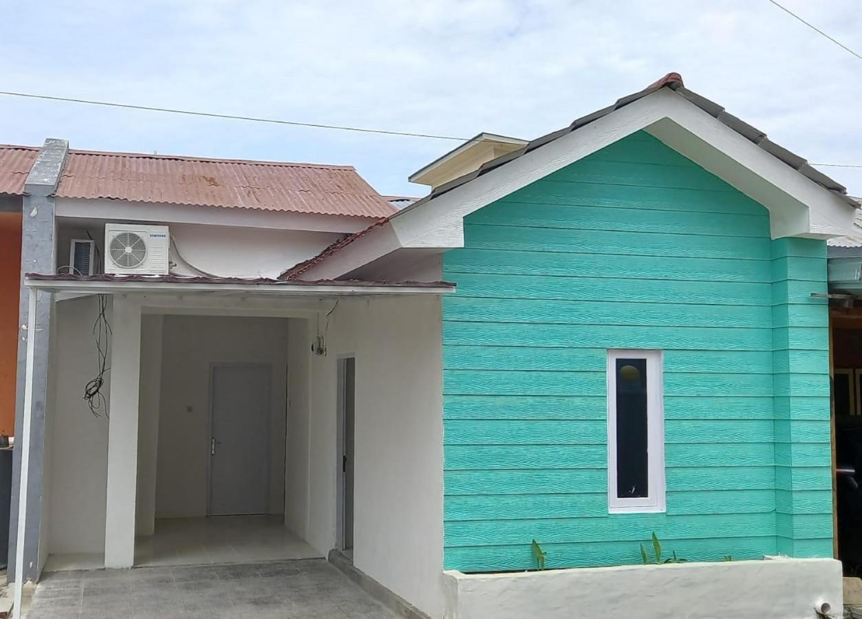 Oyo 90974 Homestay Golo Koe Sejahtera Labuan Bajo Luaran gambar