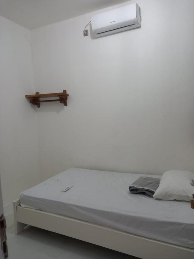 Oyo 90974 Homestay Golo Koe Sejahtera Labuan Bajo Luaran gambar
