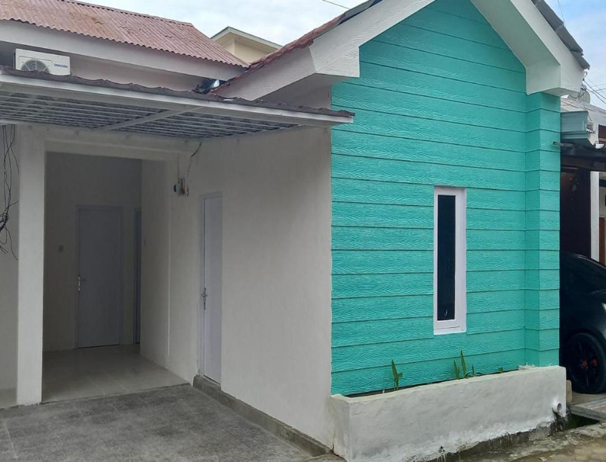 Oyo 90974 Homestay Golo Koe Sejahtera Labuan Bajo Luaran gambar