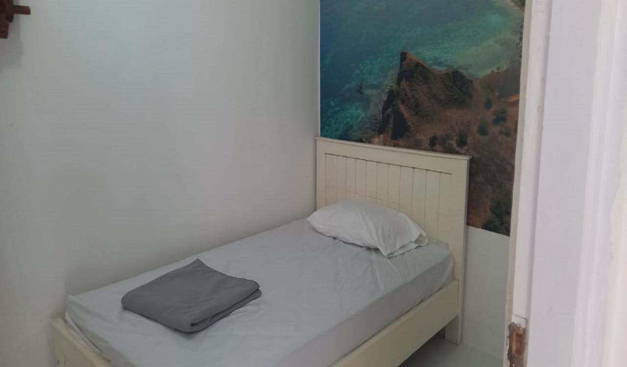 Oyo 90974 Homestay Golo Koe Sejahtera Labuan Bajo Luaran gambar