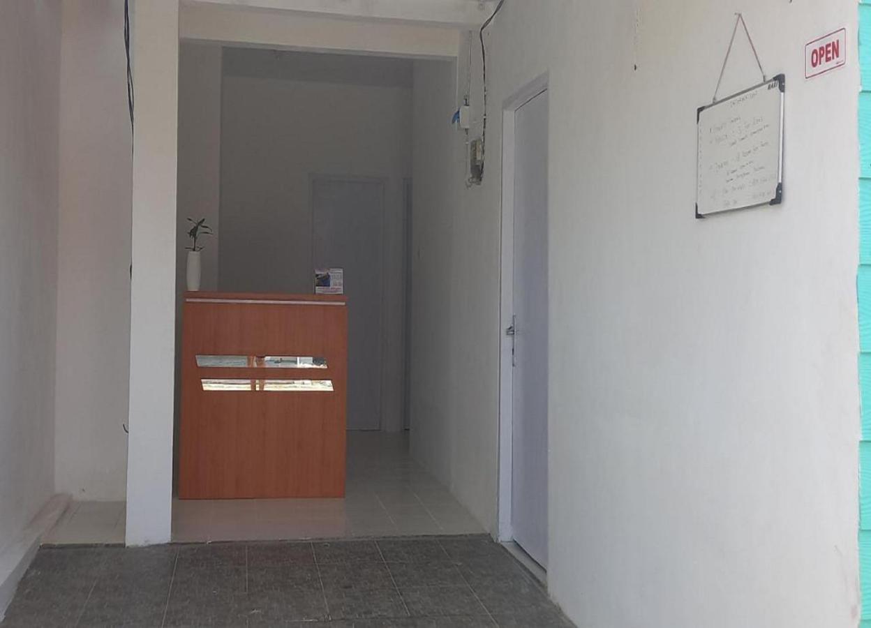 Oyo 90974 Homestay Golo Koe Sejahtera Labuan Bajo Luaran gambar
