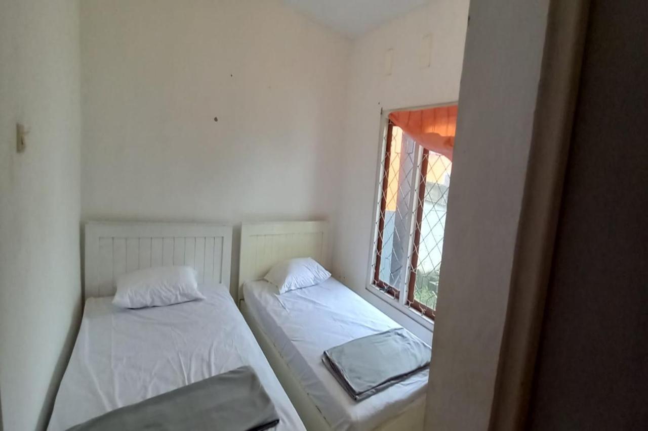Oyo 90974 Homestay Golo Koe Sejahtera Labuan Bajo Luaran gambar