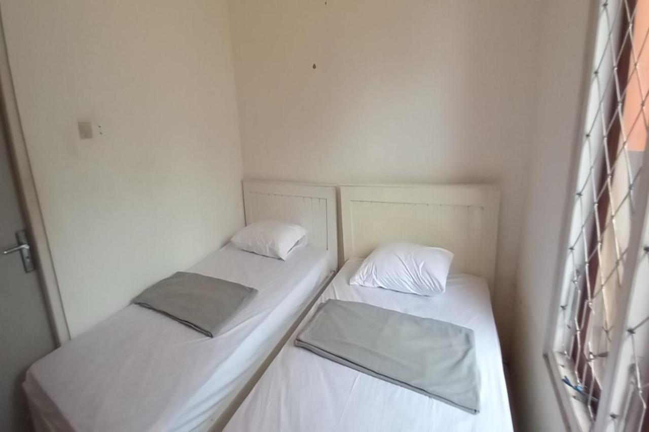 Oyo 90974 Homestay Golo Koe Sejahtera Labuan Bajo Luaran gambar